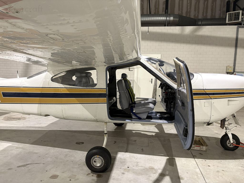Cessna F177RG Cardinal, fotografía 6 de 9