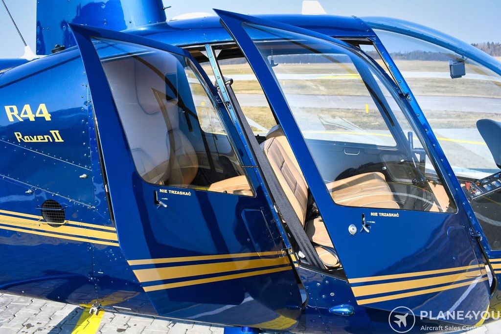 Robinson R44, fotografía 12 de 20