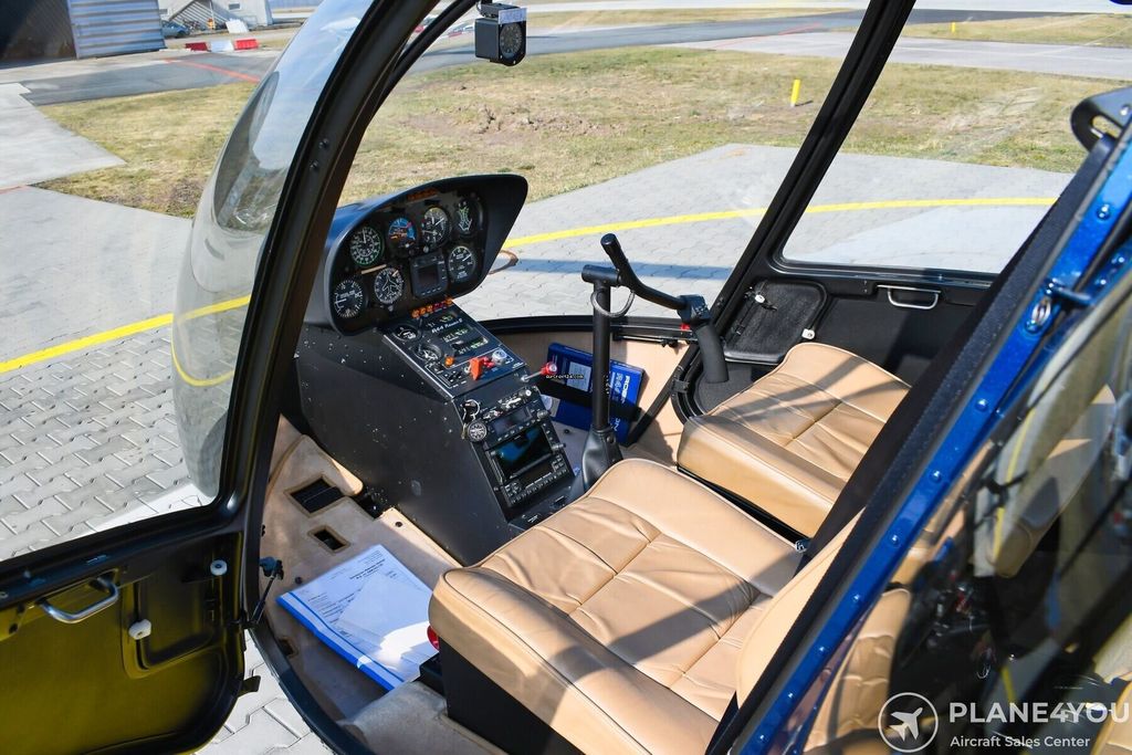 Robinson R44, fotografía 16 de 20