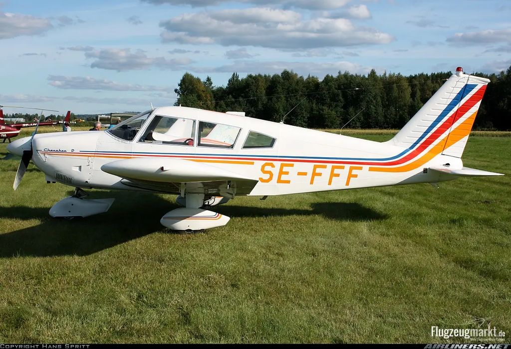 Piper PA-28, fotografía 2 de 2