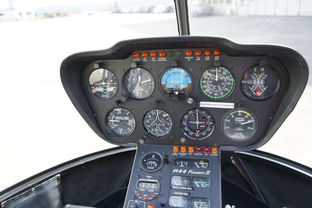 Robinson R44, fotografía 3 de 20