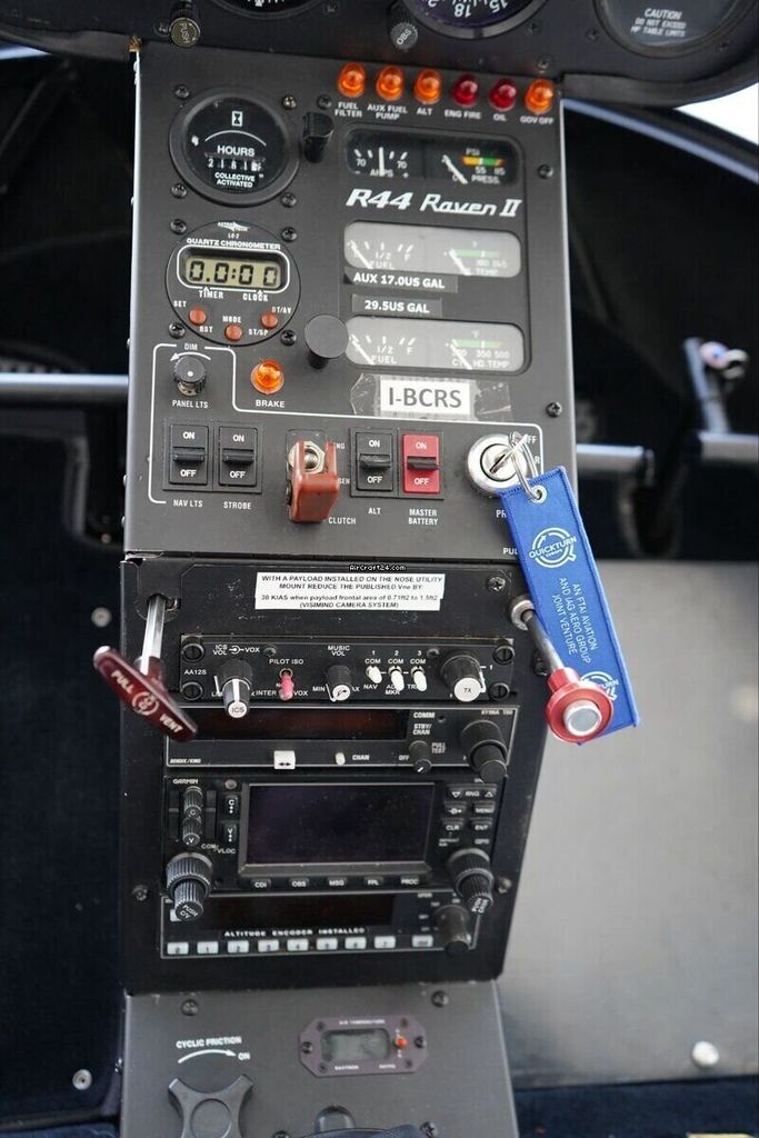 Robinson R44, fotografía 10 de 20