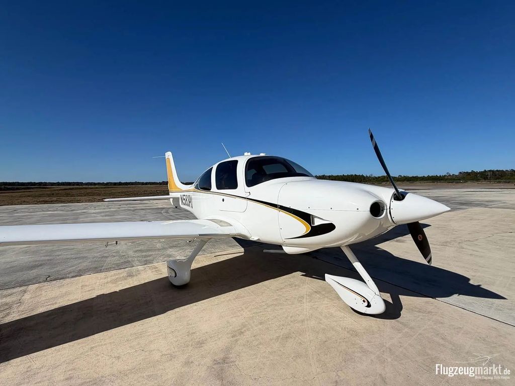 Cirrus SR20, fotografía 4 de 8