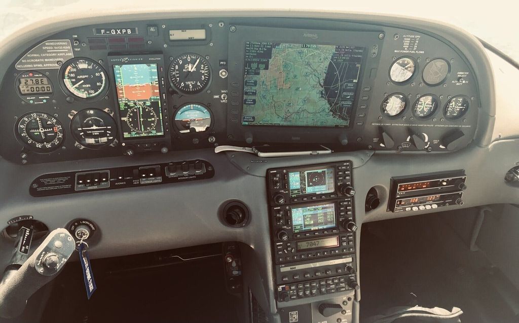 Cirrus SR22, fotografía 2 de 6