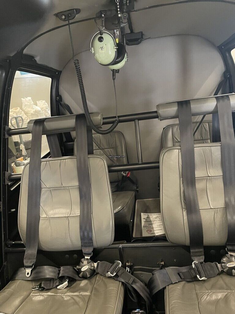 Robinson R44, fotografía 9 de 10
