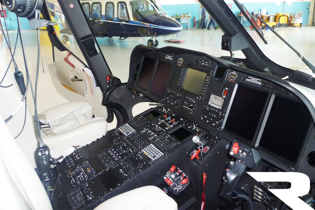 Agusta AW139, fotografía 6 de 9