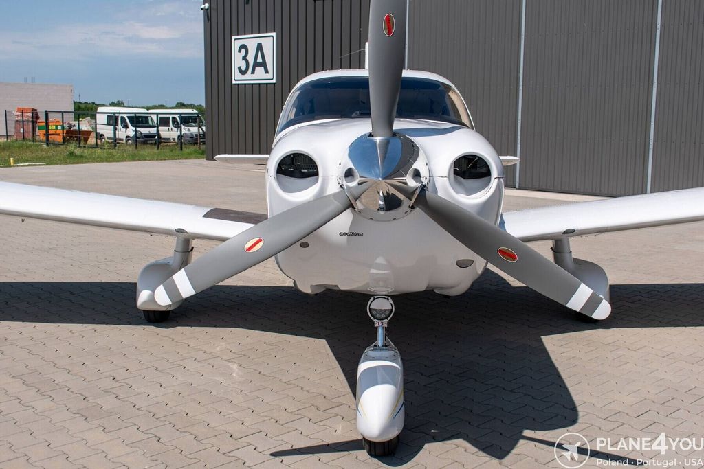 Piper PA-32, fotografía 12 de 20