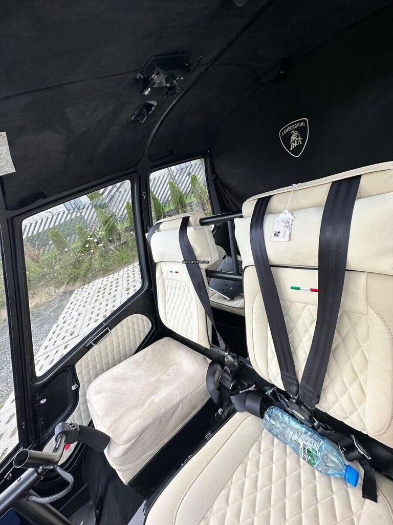 Robinson R44, Foto 2 von 5