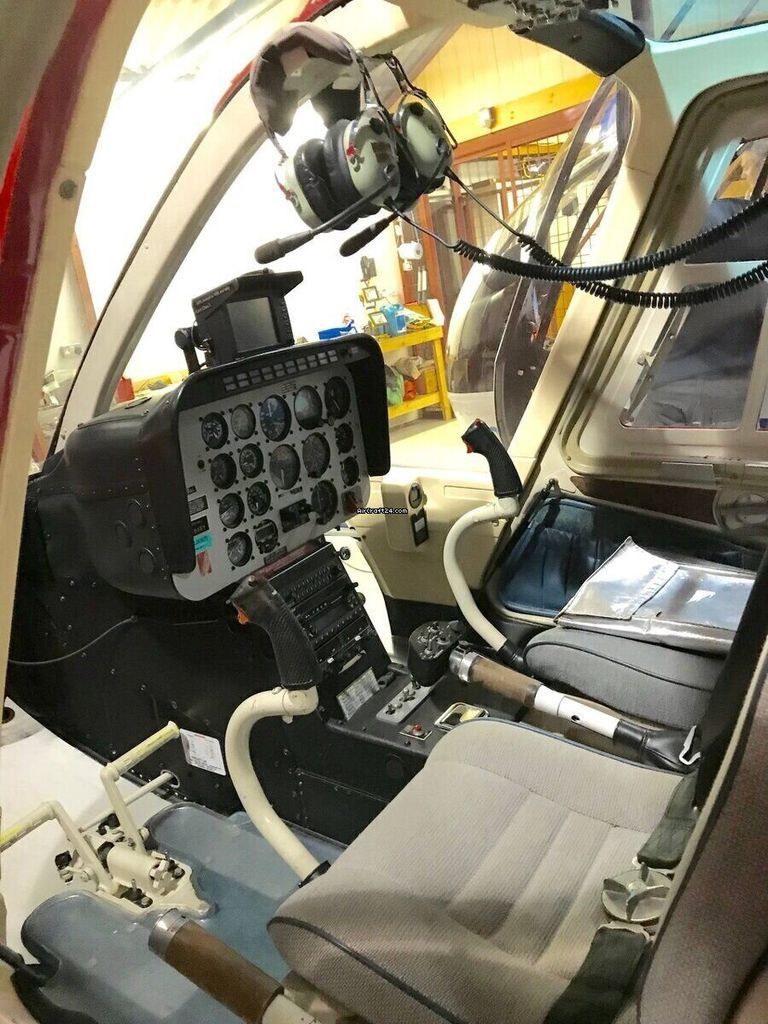 Bell Jet Ranger 206 B II, fotografía 7 de 12