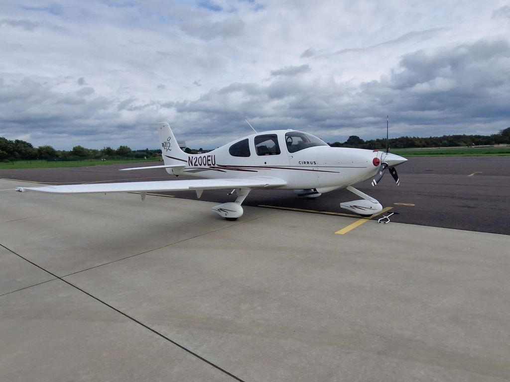 Cirrus SR20 G2, Foto 2 von 8