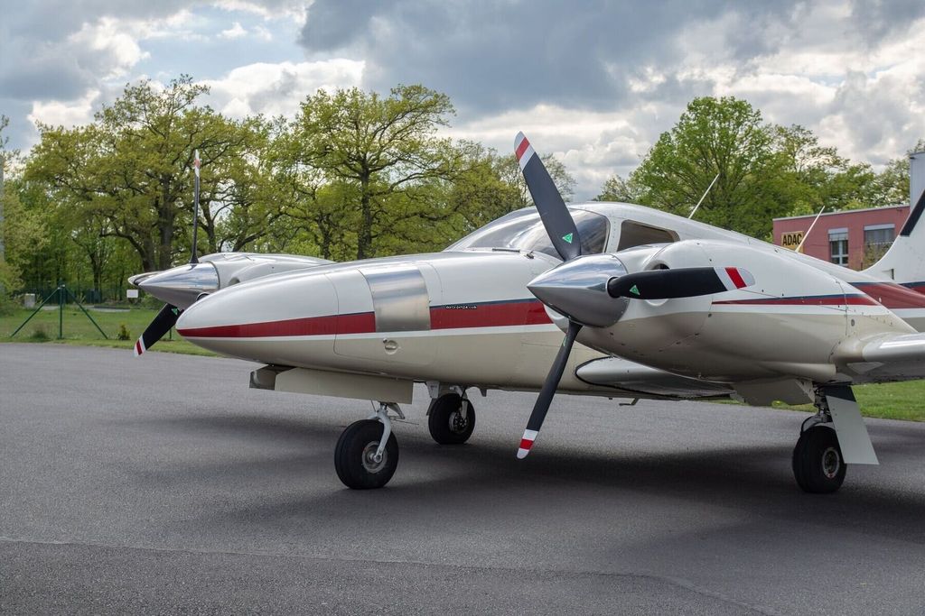 Piper PA-34, fotografía 7 de 20
