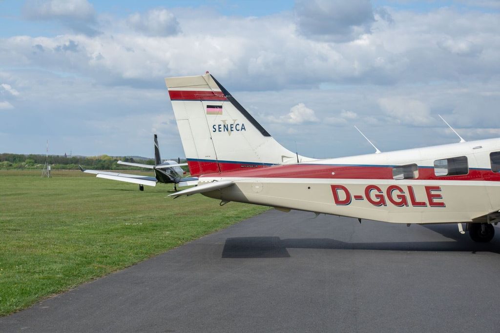 Piper PA-34, fotografía 8 de 20