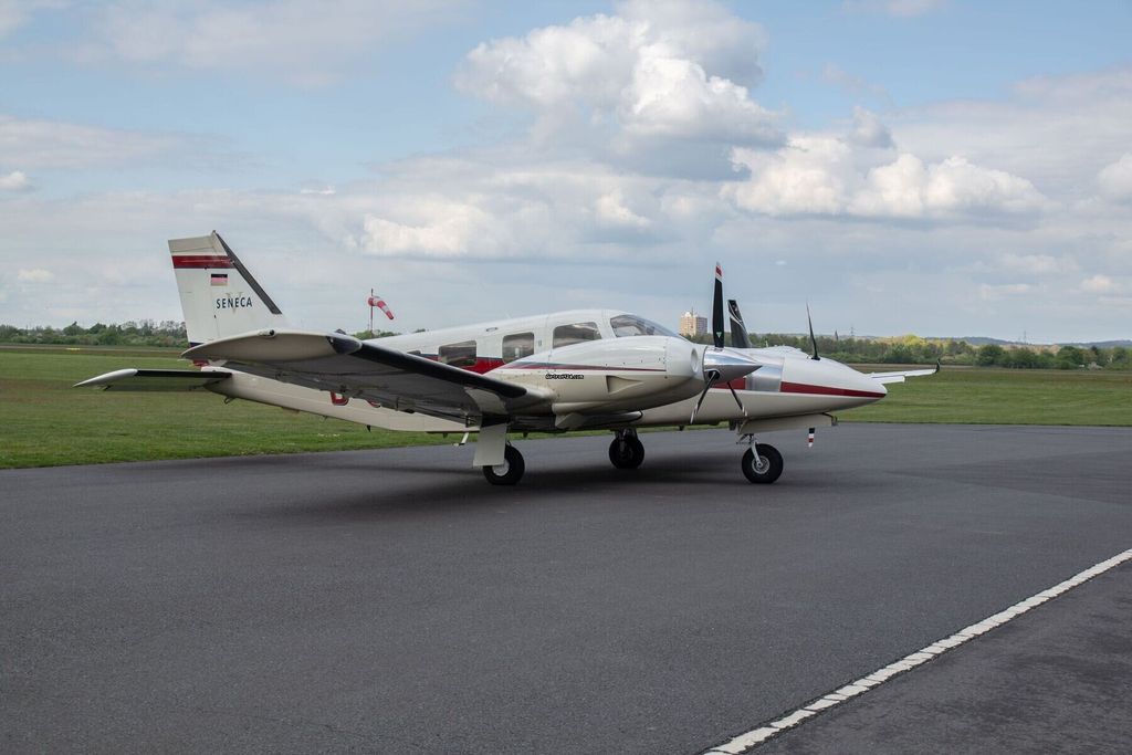 Piper PA-34, fotografía 9 de 20