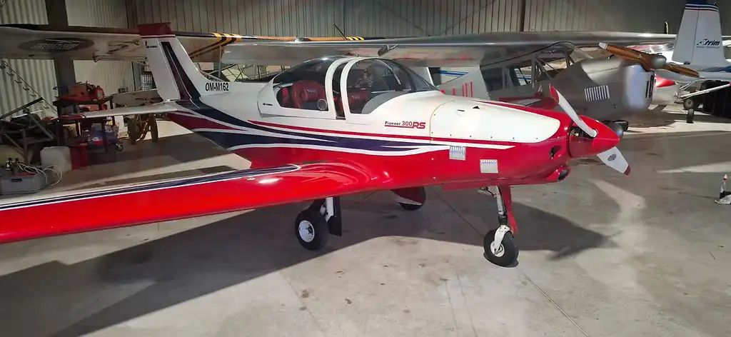 Alpi Pioneer 300 Hawk, fotografía 5 de 7