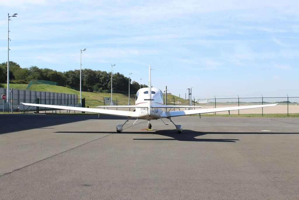 Cirrus SR20, fotografía 6 de 20