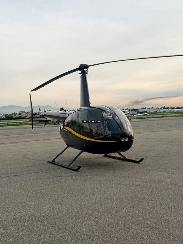 Robinson R44, fotografía 4 de 6