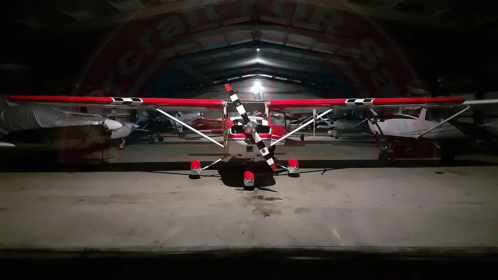 Cessna FRA 150M, fotografía 10 de 14