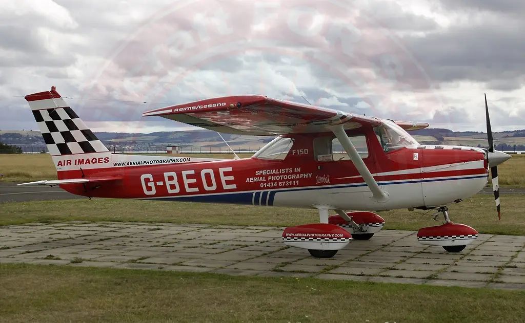 Cessna FRA 150M, fotografía 12 de 14