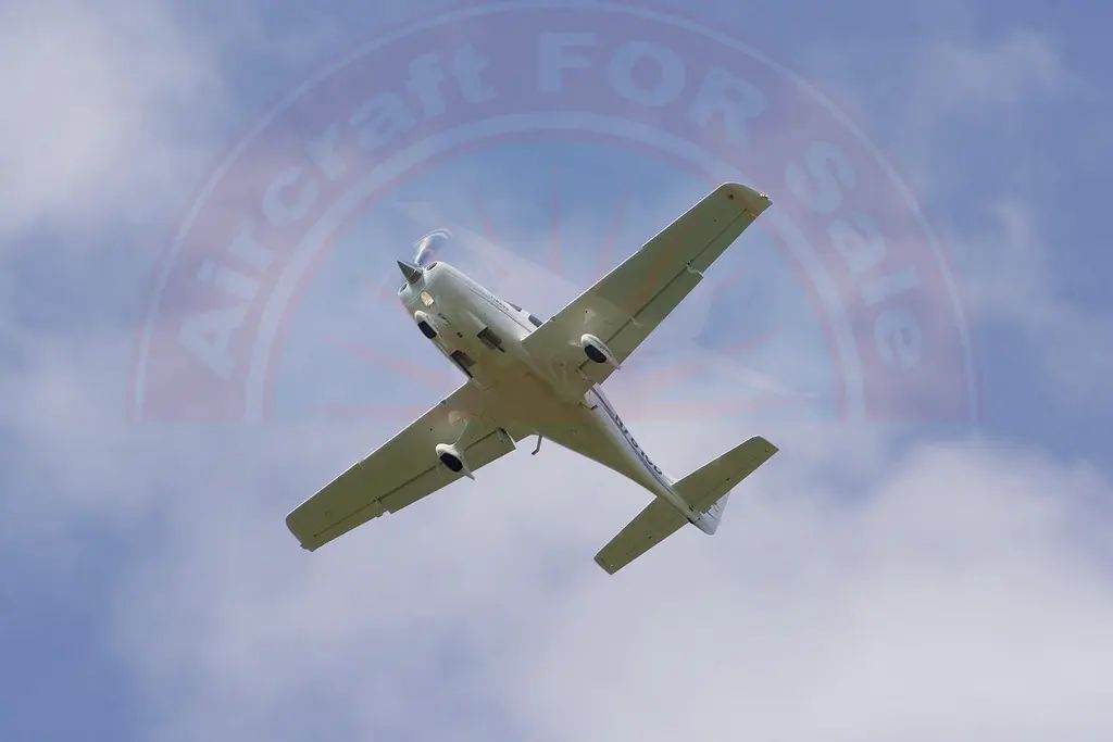 Cirrus SR20, fotografía 3 de 7
