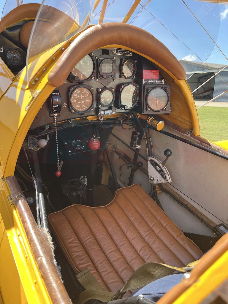 Bücker Bü 131 Jungmann CASA 1.131E series 2000, fotografía 4 de 7