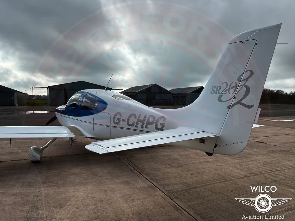 Cirrus SR20, fotografía 6 de 27