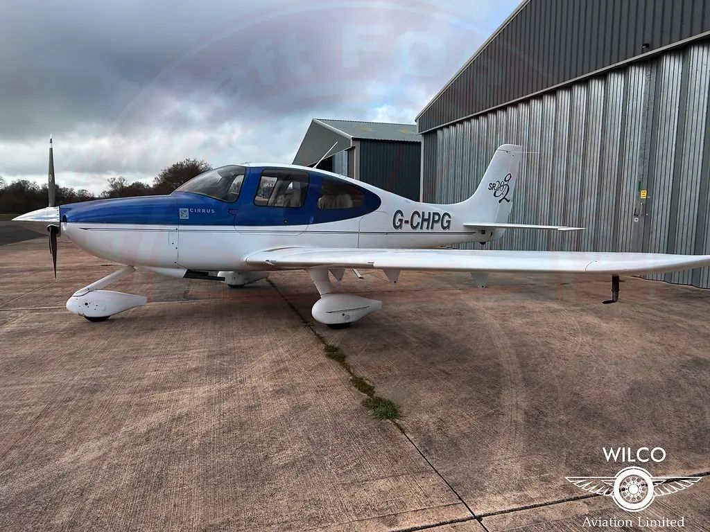 Cirrus SR20, fotografía 8 de 27