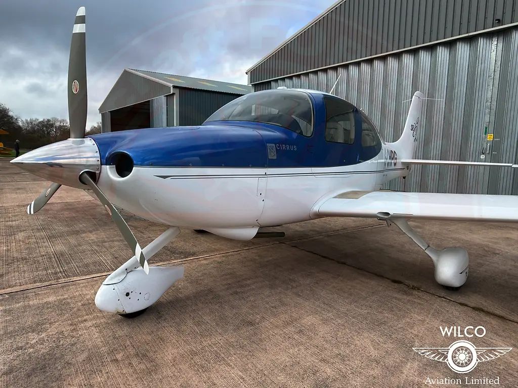 Cirrus SR20, fotografía 14 de 27