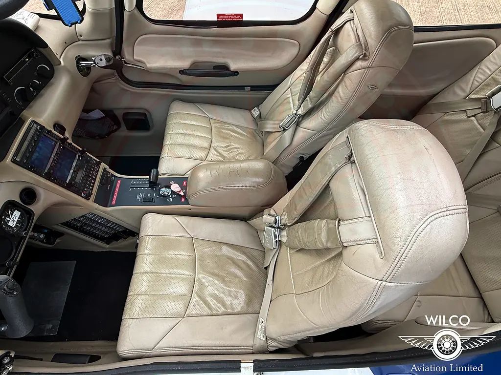 Cirrus SR20, fotografía 18 de 27