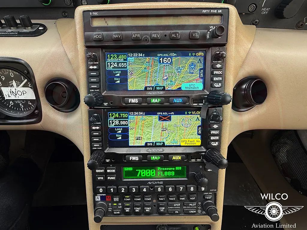 Cirrus SR20, fotografía 23 de 27