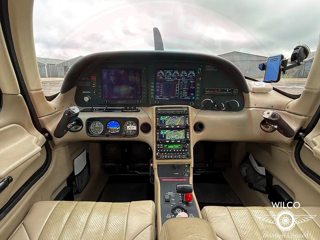Cirrus SR20, fotografía 27 de 27