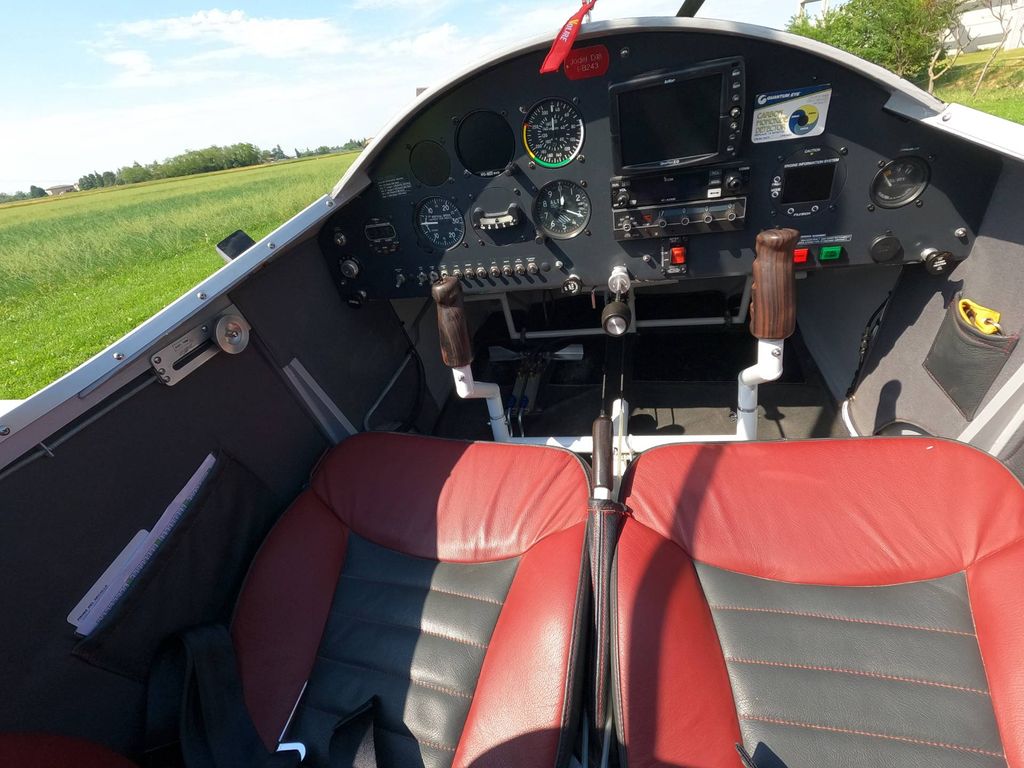 Jodel D18, fotografía 3 de 3