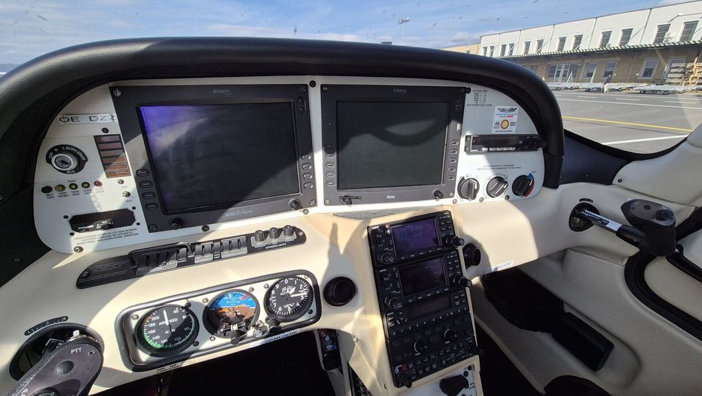 Cirrus SR22, fotografía 5 de 8