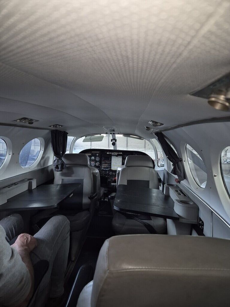 Cessna 411, fotografía 10 de 15