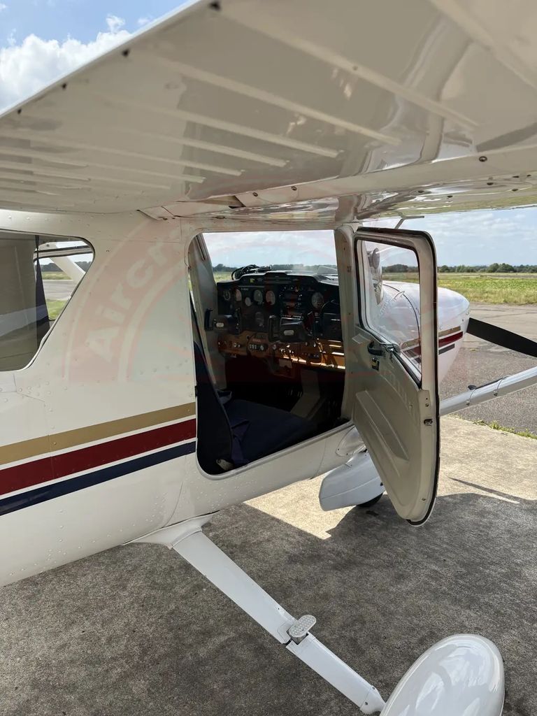 Cessna 150, fotografía 11 de 12
