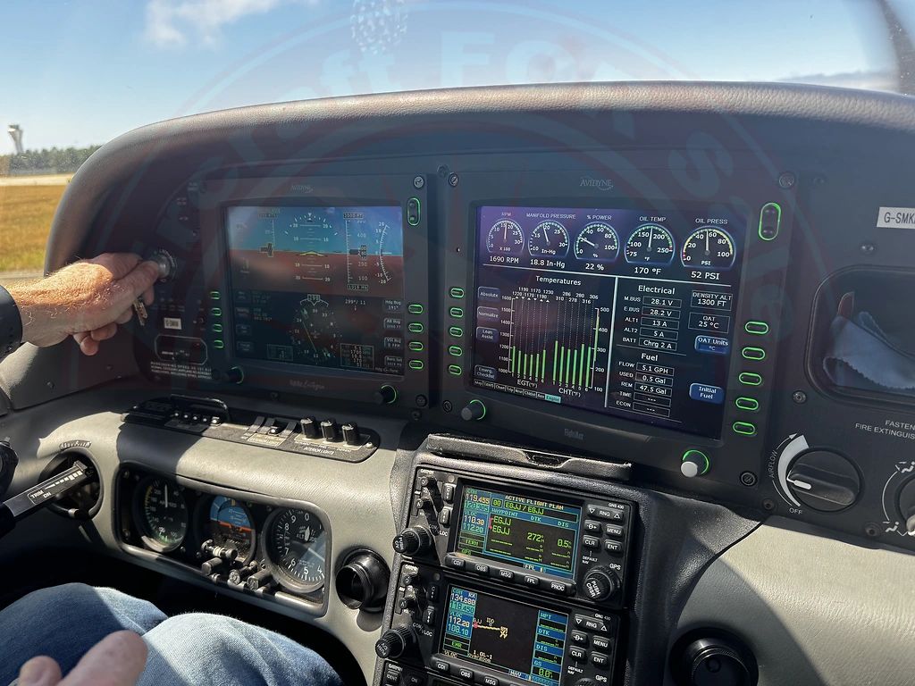 Cirrus SR20, fotografía 2 de 7