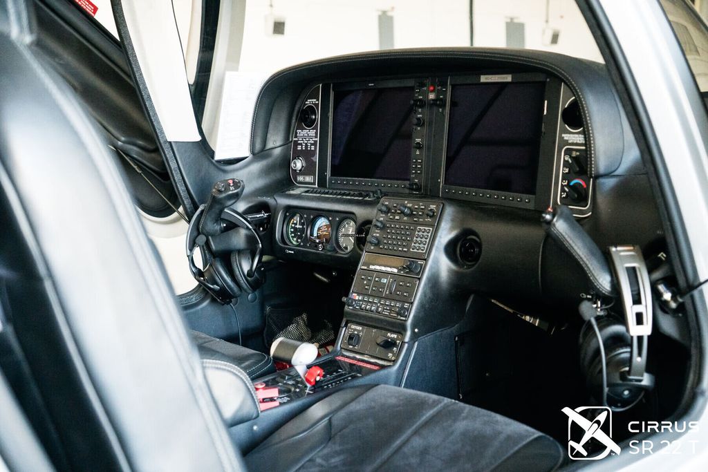 Cirrus SR22, fotografía 6 de 20