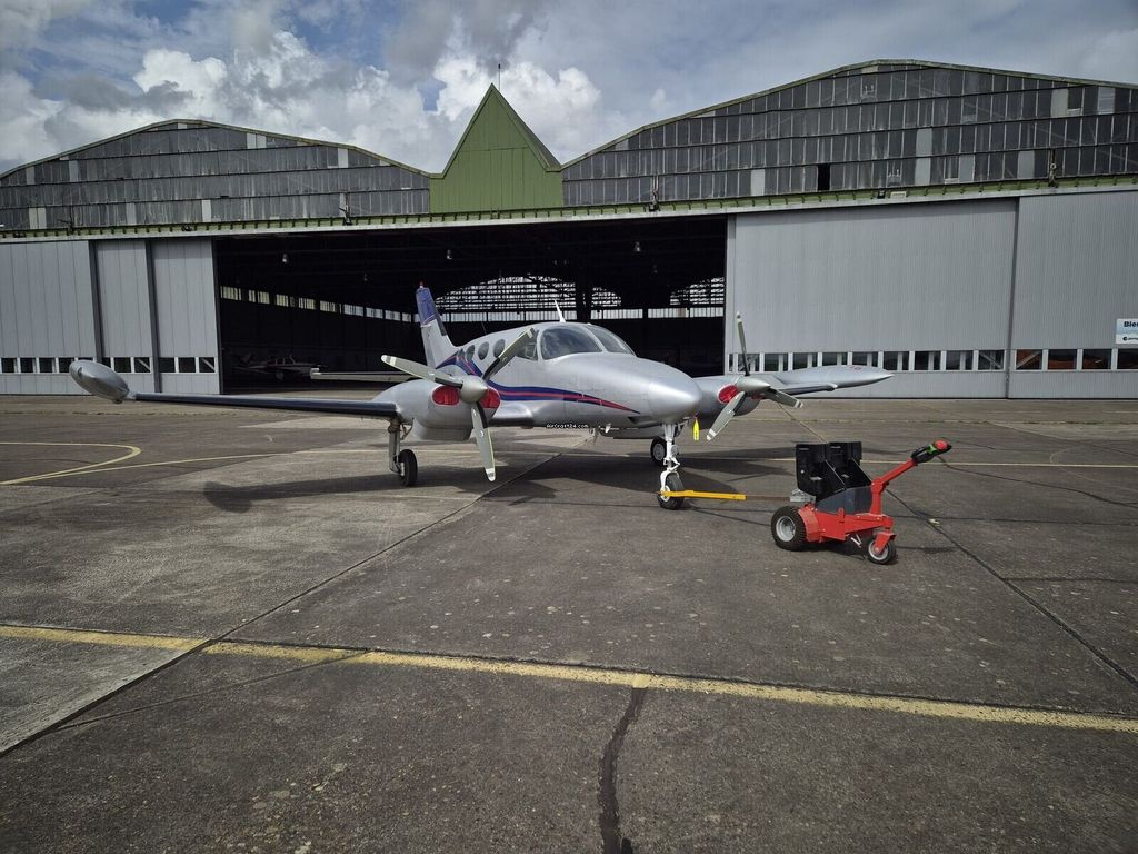 Cessna 411, fotografía 14 de 15