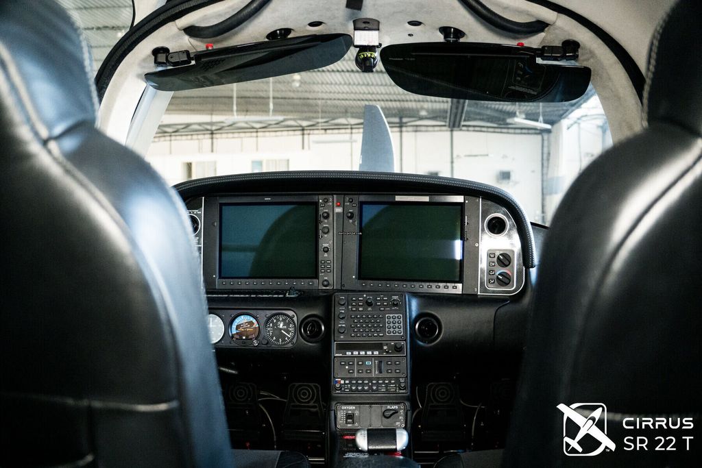 Cirrus SR22, fotografía 7 de 20