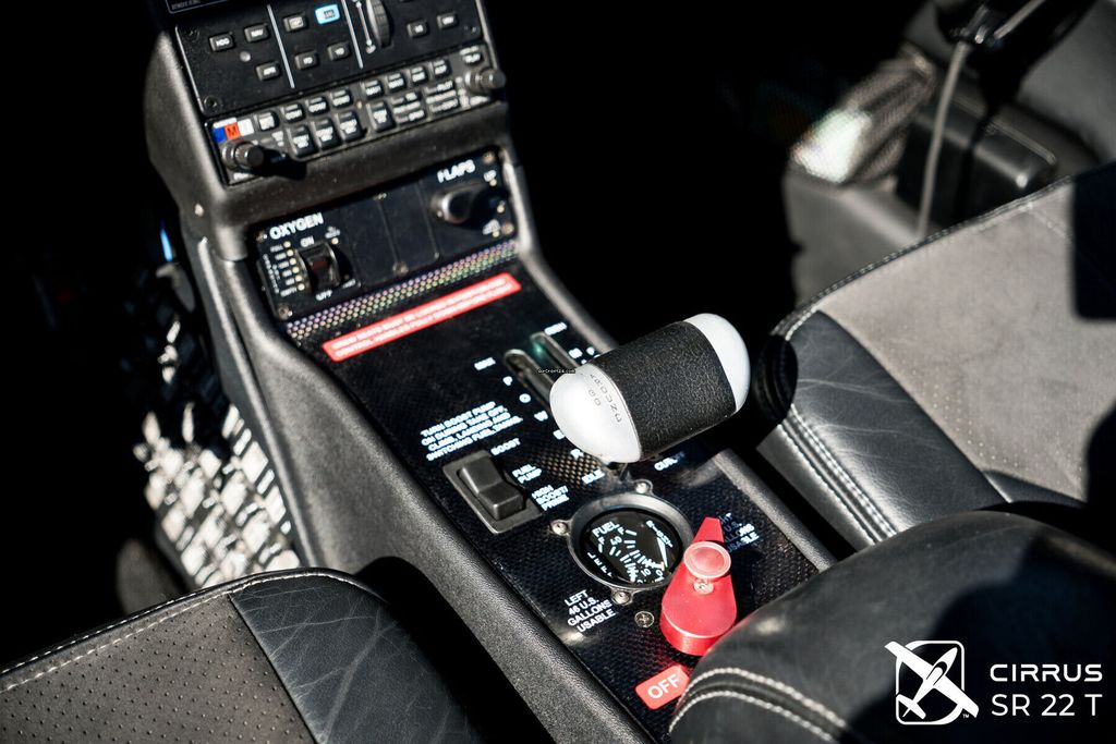 Cirrus SR22, fotografía 9 de 20