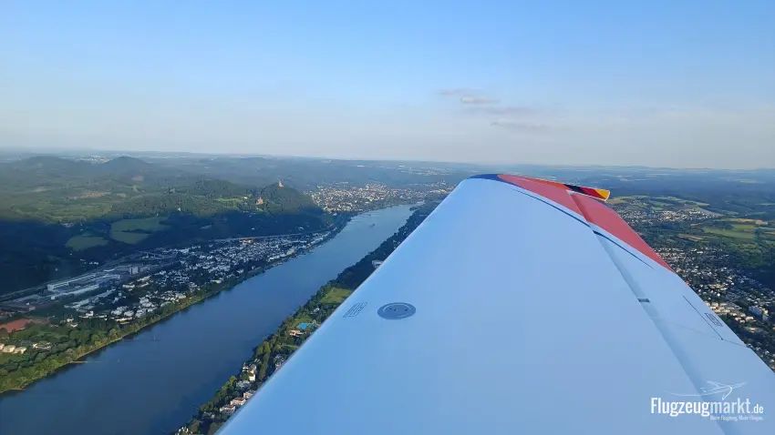 Alpi Pioneer 300 Festfahrwerk, fotografía 3 de 6