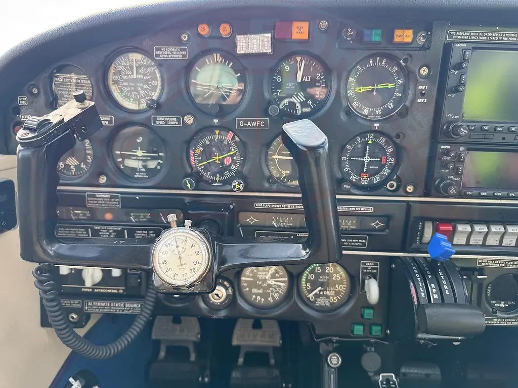 Piper Arrow PA-28R-180, fotografía 4 de 8