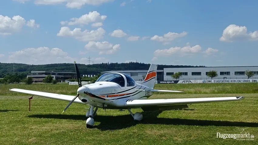 Alpi Pioneer 300 Festfahrwerk, fotografía 6 de 6