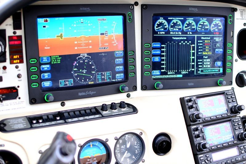 Cirrus SR22, fotografía 2 de 3