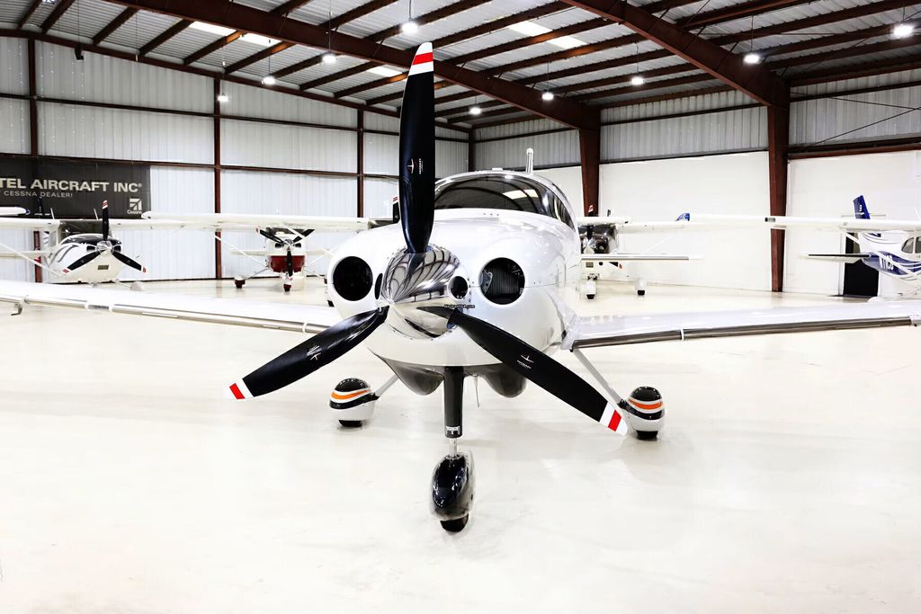 Cessna T240, fotografía 3 de 6