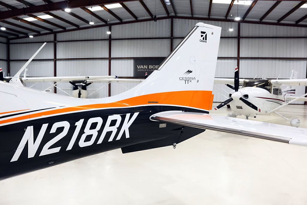 Cessna T240, fotografía 4 de 6