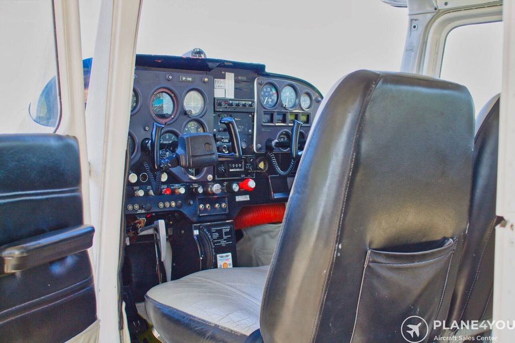 Reims F172, fotografía 10 de 20