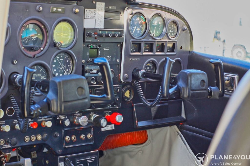 Reims F172, fotografía 17 de 20