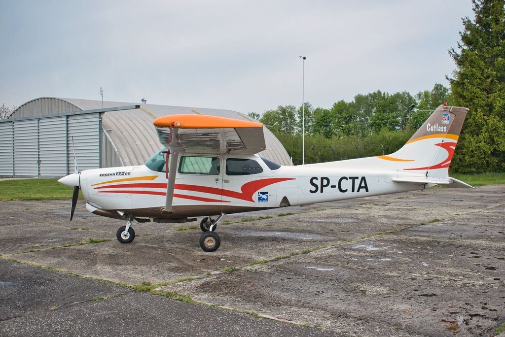 Cessna 172, fotografía 2 de 20