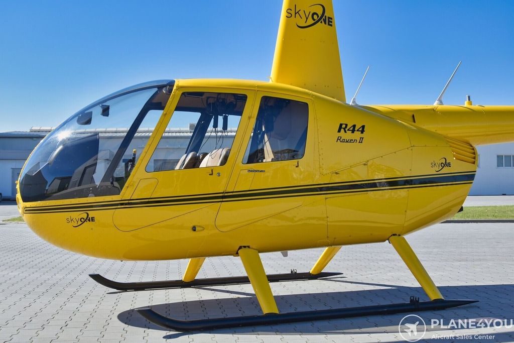 Robinson R44, fotografía 2 de 17