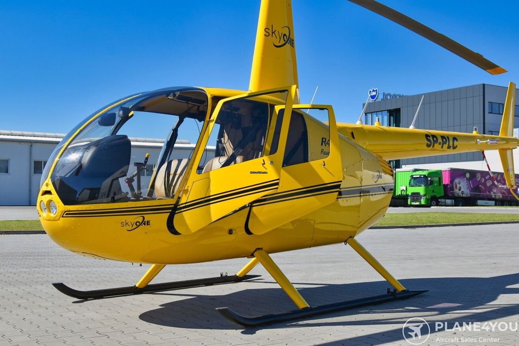 Robinson R44, fotografía 10 de 17